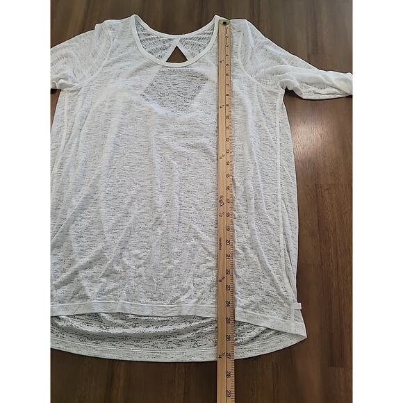 Lululemon Women’s Low-Key Burnout Long Sleeve Top M Open Back Spacedye White EUC - Picture 10 of 11